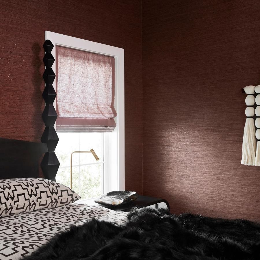 Featured In Architectural Digest, this bedroom designed by Forbes Masters, uses Isla. This is a natural cork wallcovering whose intrinsic beauty is enhanced by a metallic foil underlayer, which reflects captivating glints of light, during both the day and night.