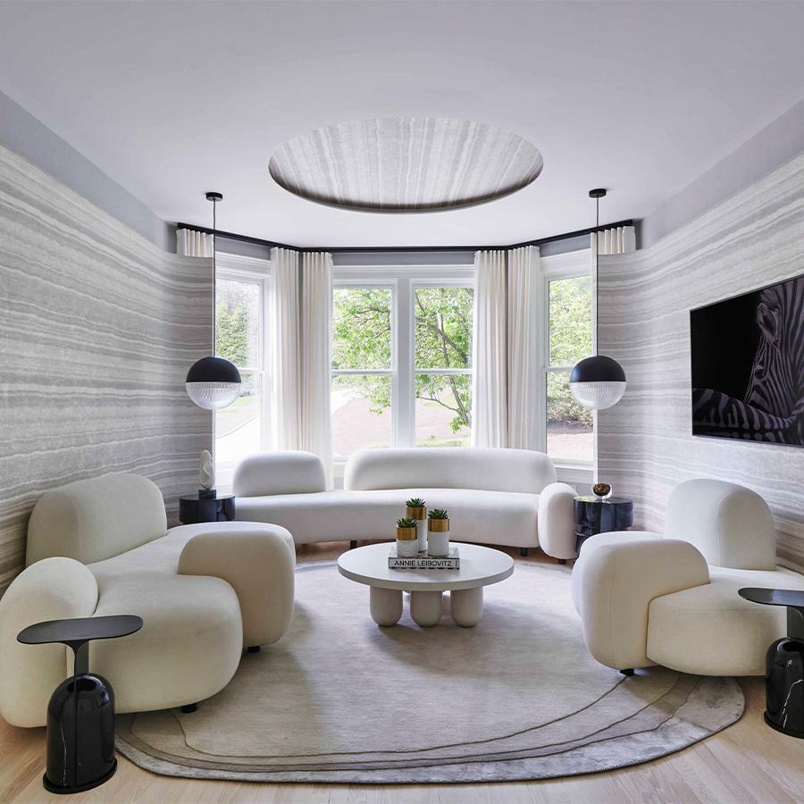 Strata’s linear pattern blurs on the surface like watercolor brushstrokes and gives this living room an elegant and luxurious aesthetic.